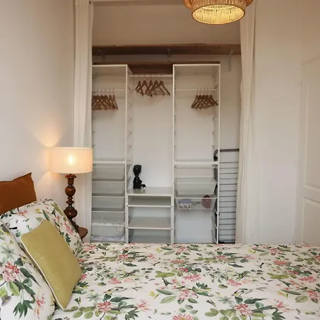 In The Heart Of Saint-michel Apartment