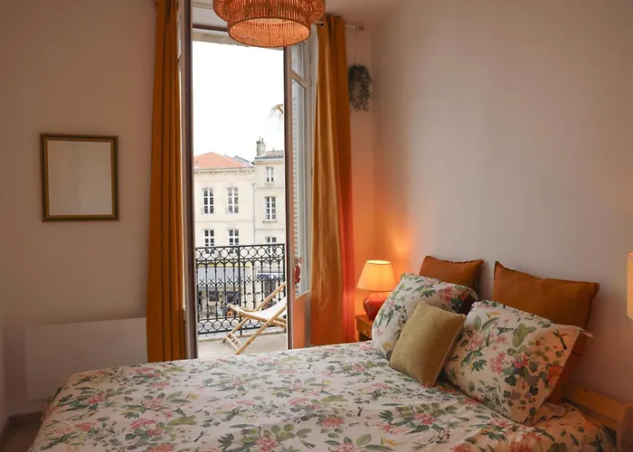 In The Heart Of Saint-michel Appartement *