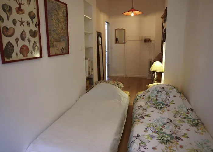 In The Heart Of Saint-michel Appartement *
