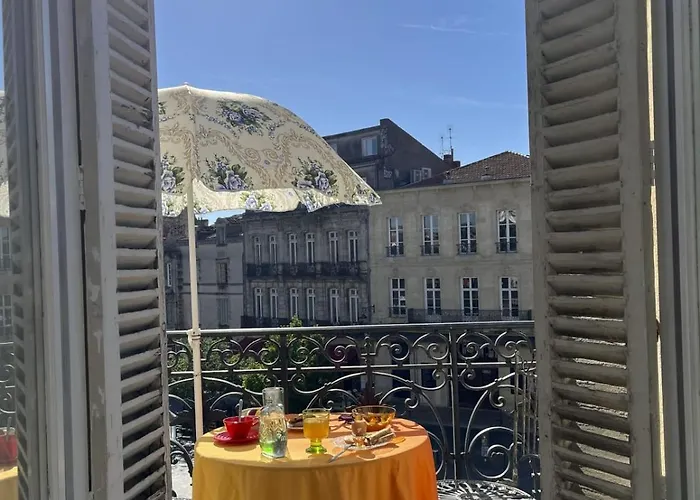 In The Heart Of Saint-michel Appartement